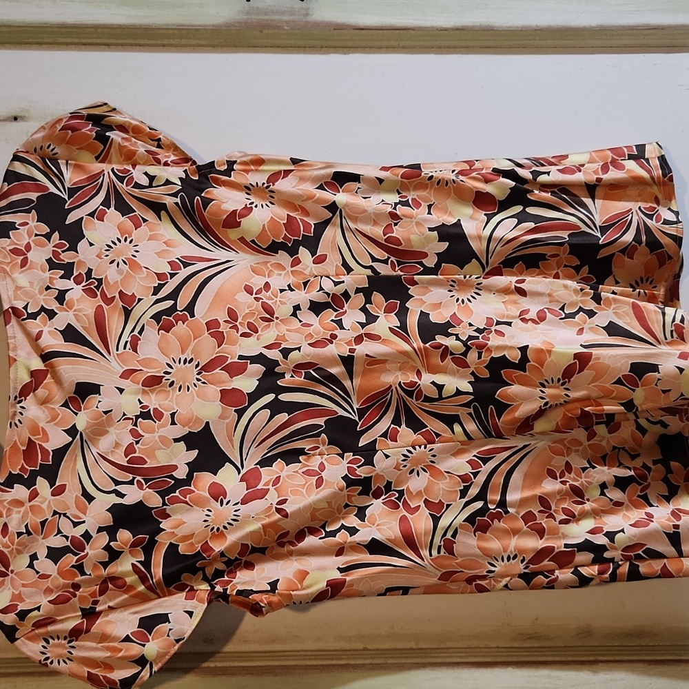 SilkTalbots Women's  Blouse Capped Sleeve  Floral, Size 8,excellent Cond. - Picture 5 of 6